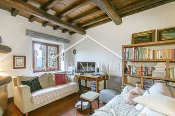 Vendita Trivani, Sutri Vendita Trivani, Sutri