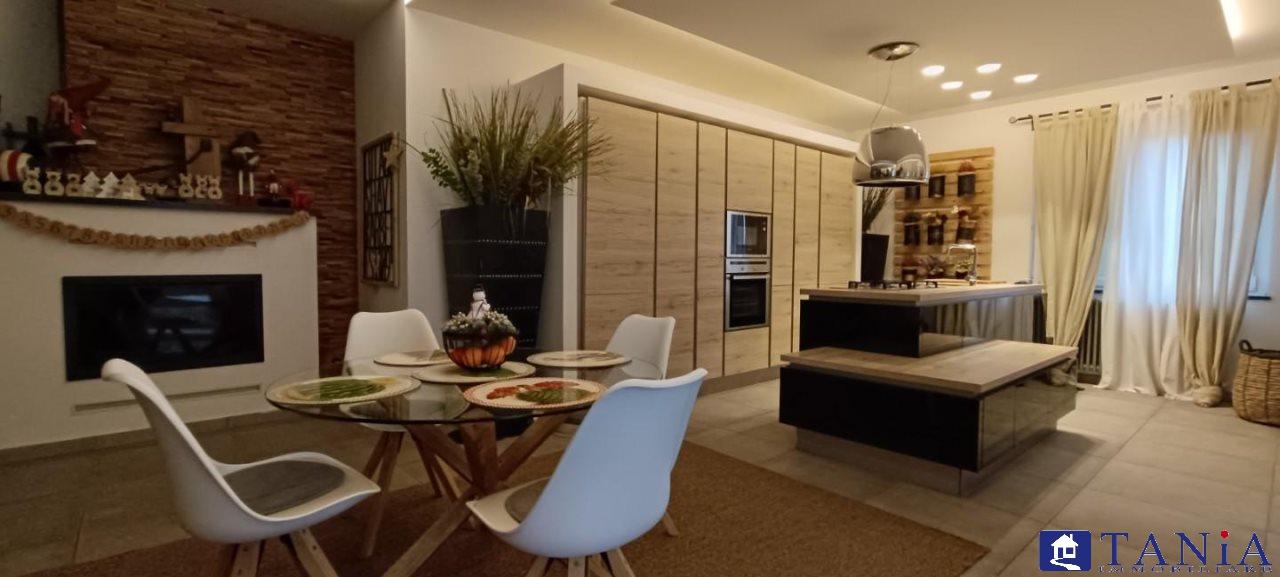 Vendita Esavani, Castelnuovo Magra foto