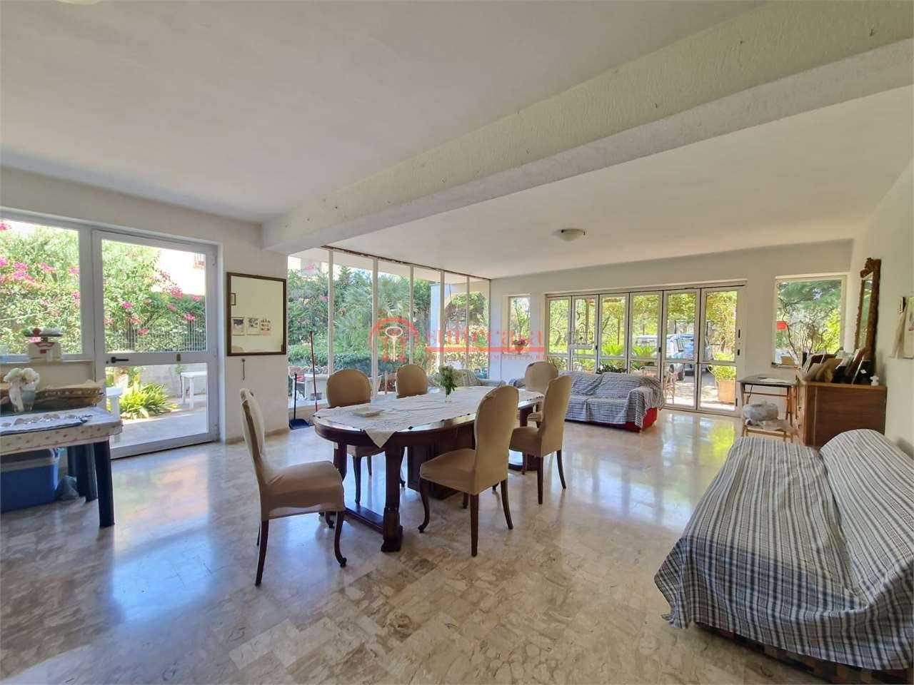 Vendita vendita, Trani foto