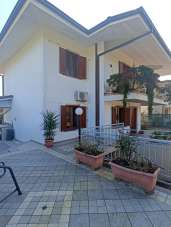 Affitto Villa, Massa e Cozzile