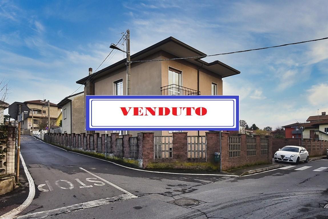 Vendita Villa bifamiliare, Ceriano Laghetto foto