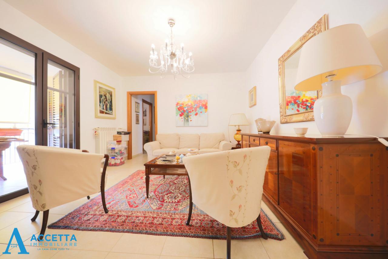 Vendita Quadrivani, Taranto foto