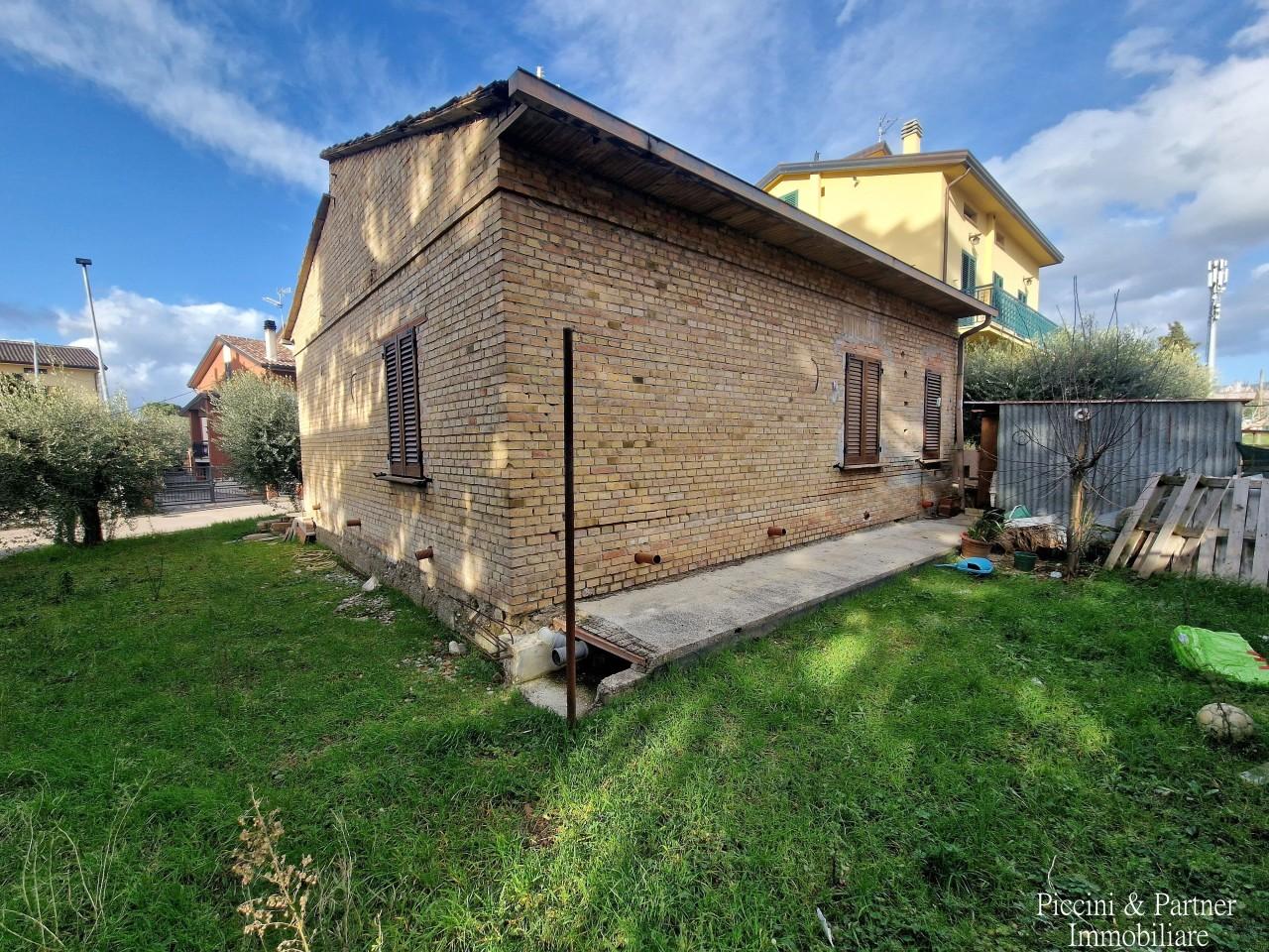 Vendita Pentavani, Assisi foto