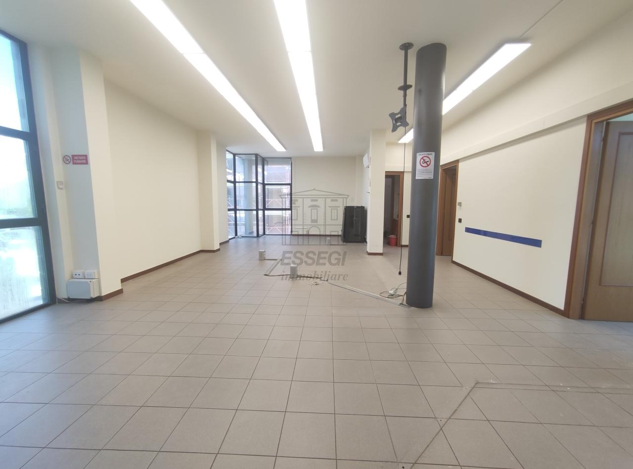 Vendita Quadrivani, Lucca Vendita Quadrivani, Lucca foto