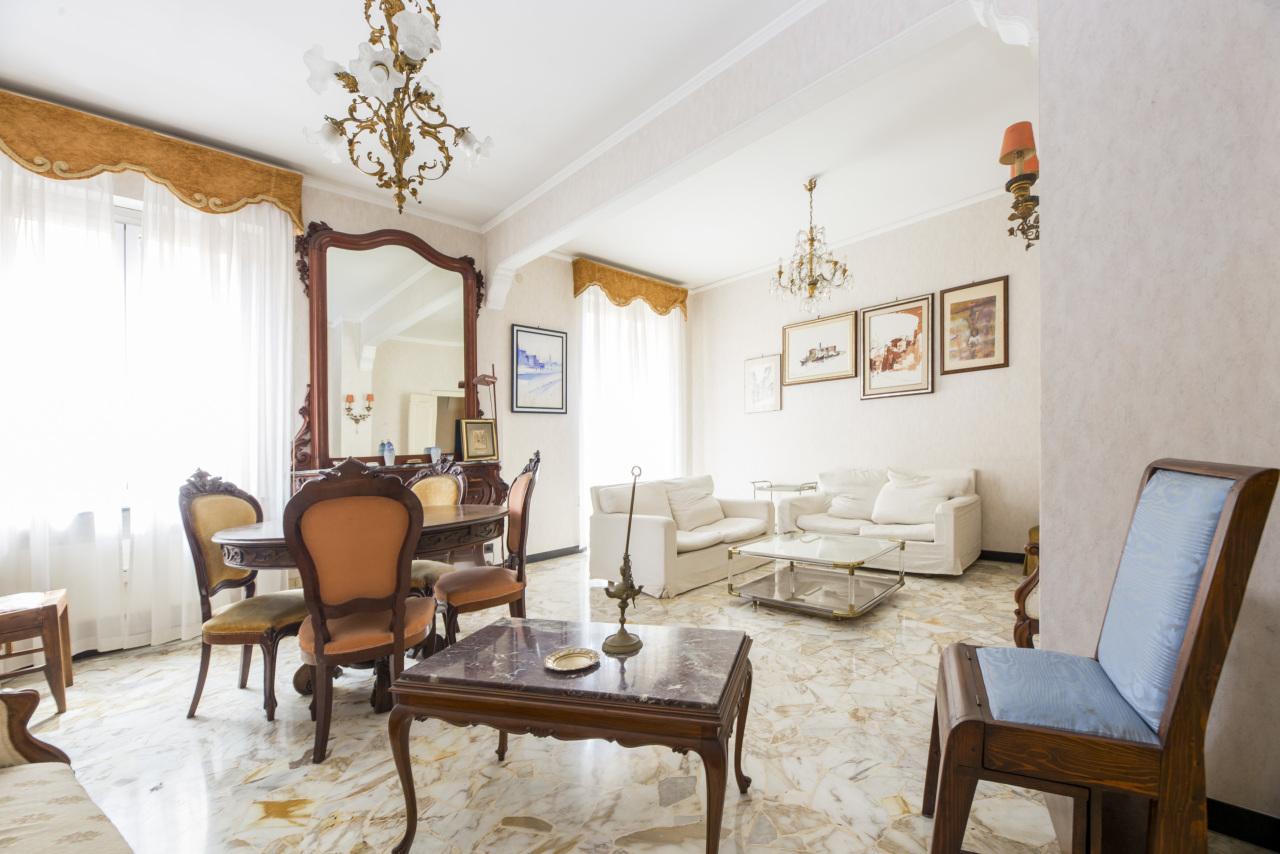 Vendita Multivani, Genova Vendita Multivani, Genova foto