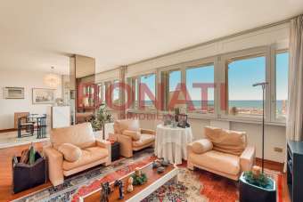 Vendita Multivani, Viareggio Vendita Multivani, Viareggio