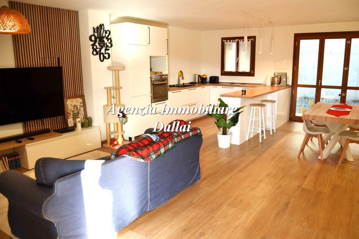 Vendita Villa a schiera, Borgo San Lorenzo foto