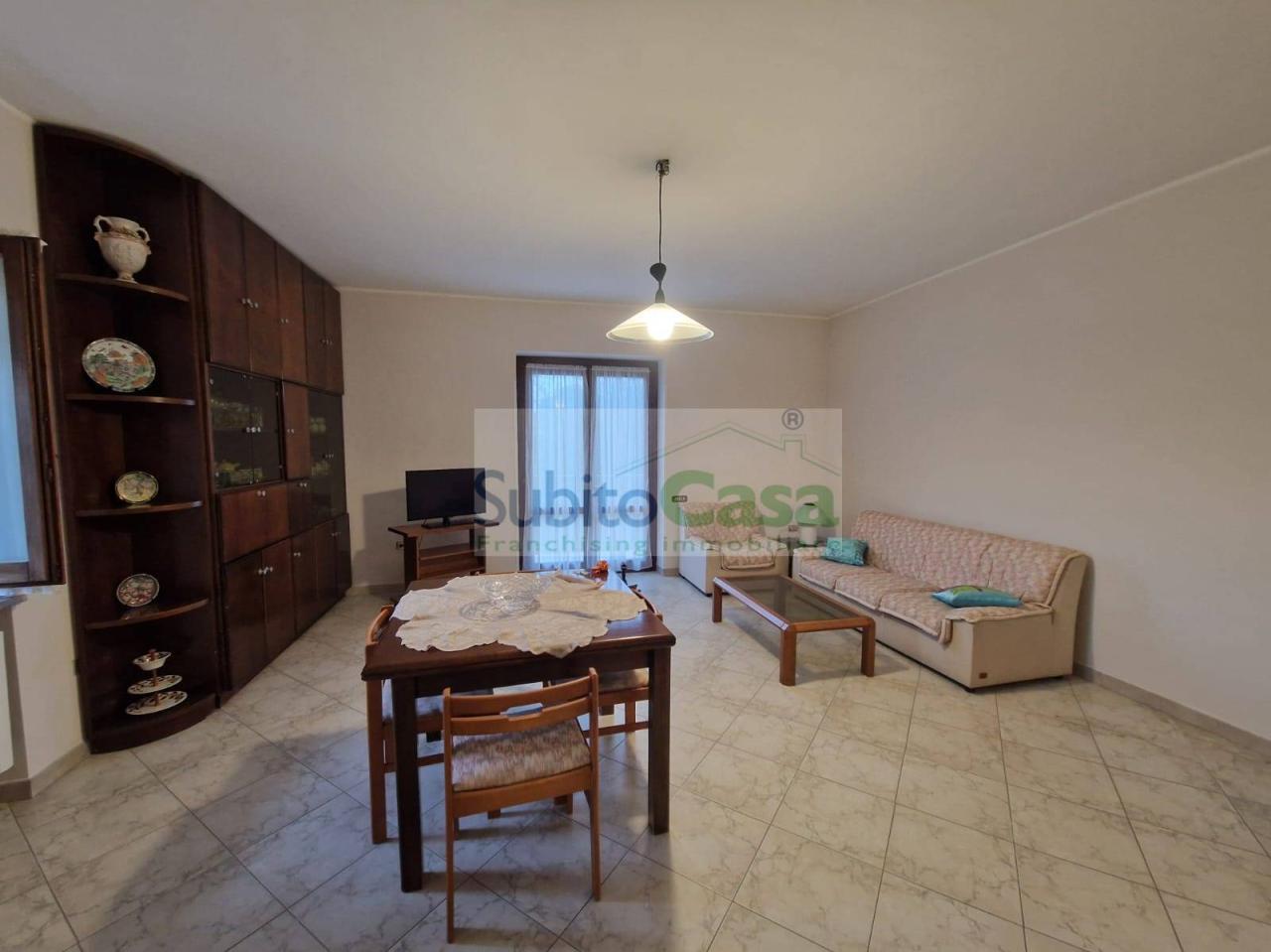 Affitto Appartamento, Chieti foto