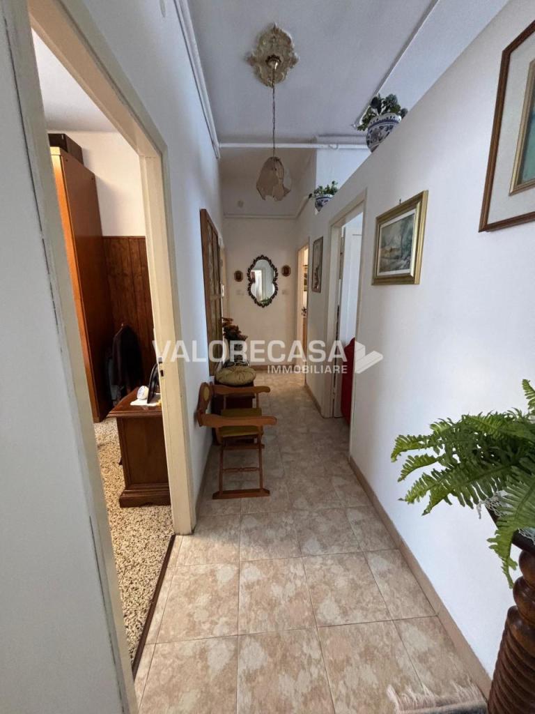 Vendita Quadrivani, Carrara foto