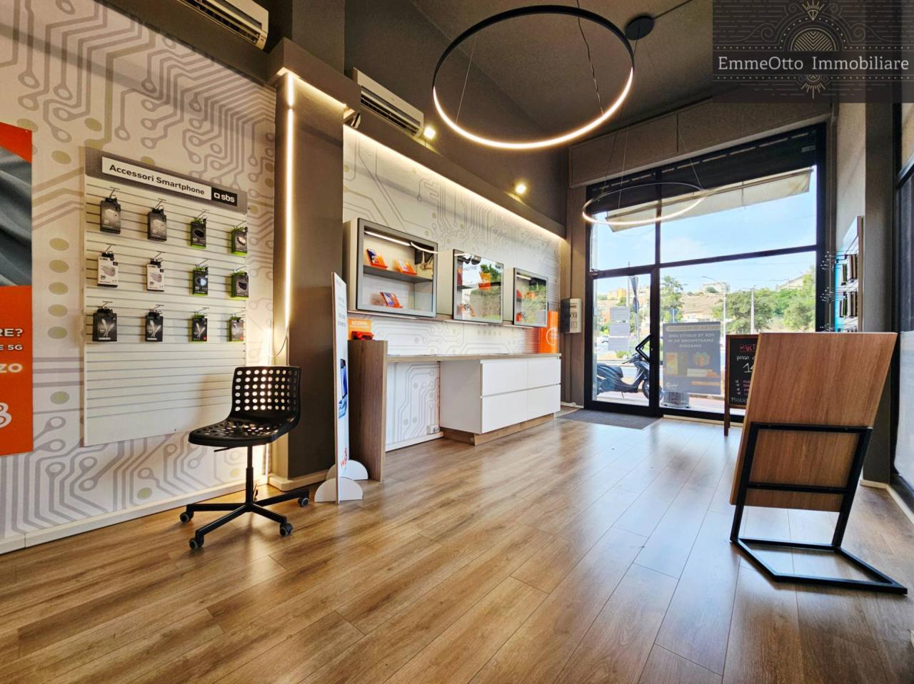 Affitto Locale commerciale, Cagliari foto