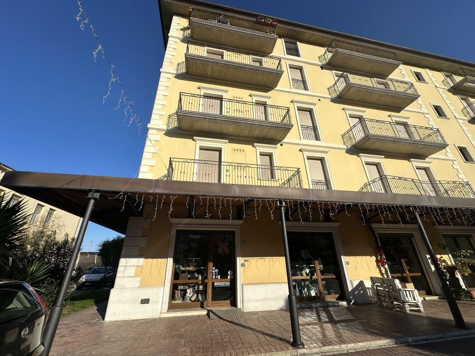 Sale Roomed, Silvi foto