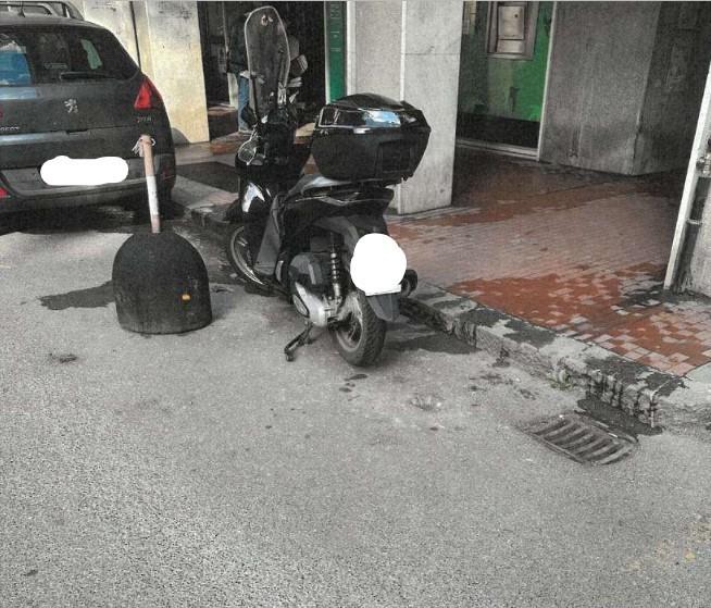 Sale Roomed, Genova foto