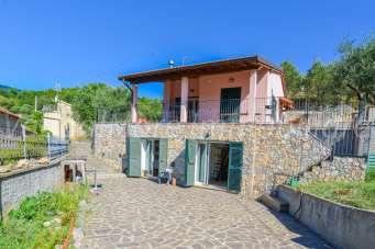 Affitto Quadrivani, Vado Ligure Affitto Quadrivani, Vado Ligure