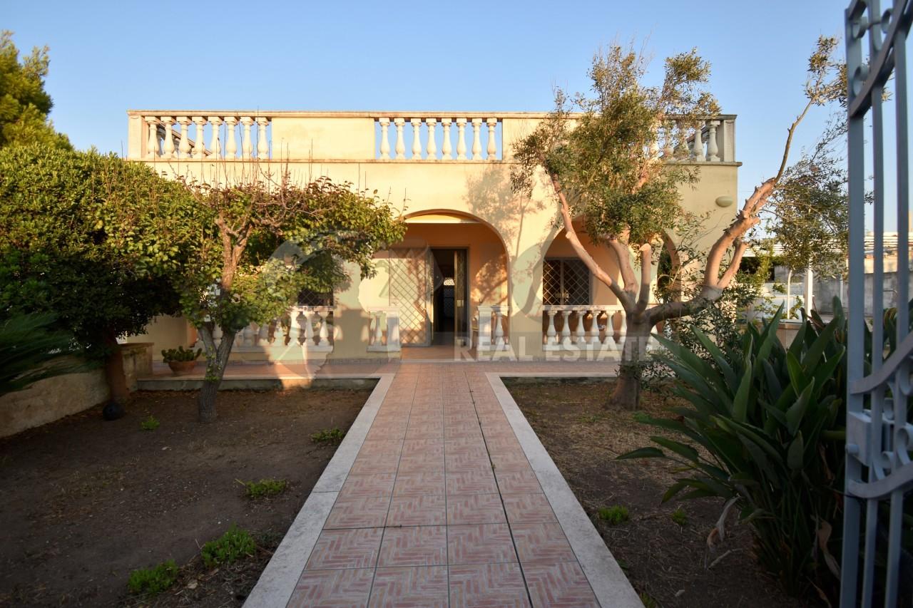 Vendita Multivani, Lecce foto