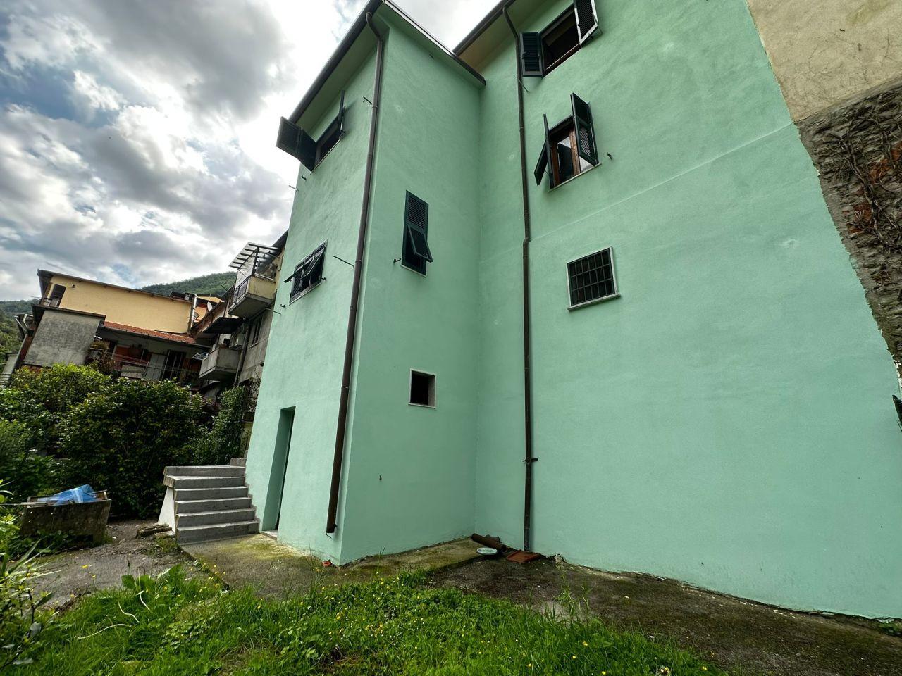 Vendita Pentavani, Massa foto
