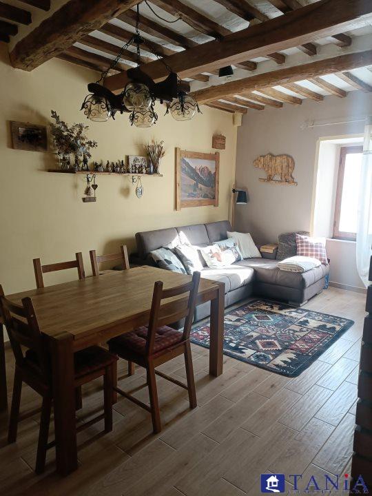 Vendita Quadrivani, Carrara foto