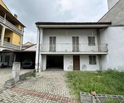 Vendita Pentavani, Trino foto