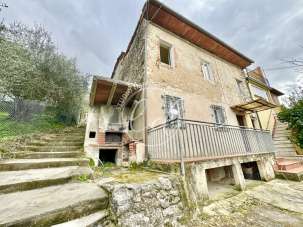 Vendita Esavani, Camaiore