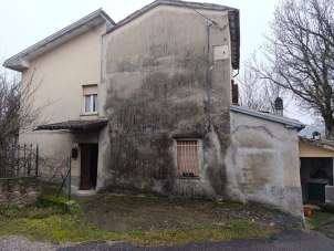 Vendita Pentavani, Fornovo di Taro