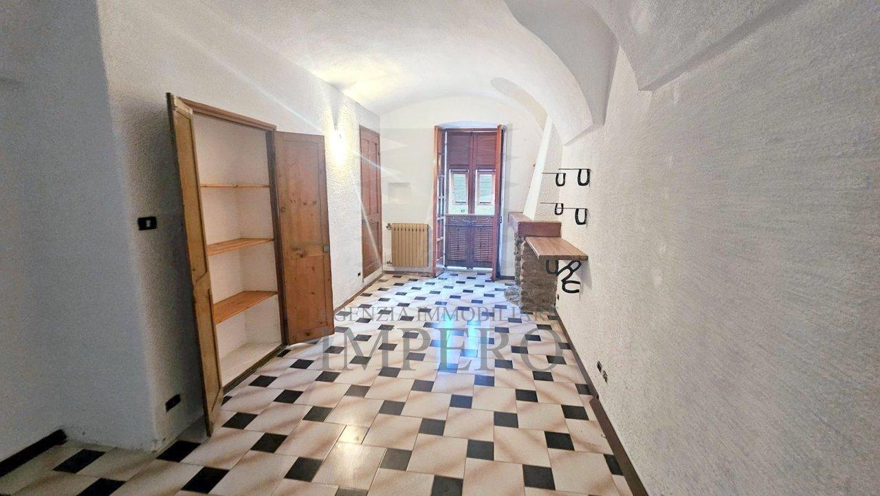 Vendita Quadrivani, Dolceacqua foto