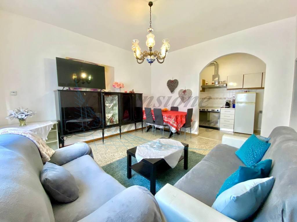 Vendita Multivani, Cecina foto