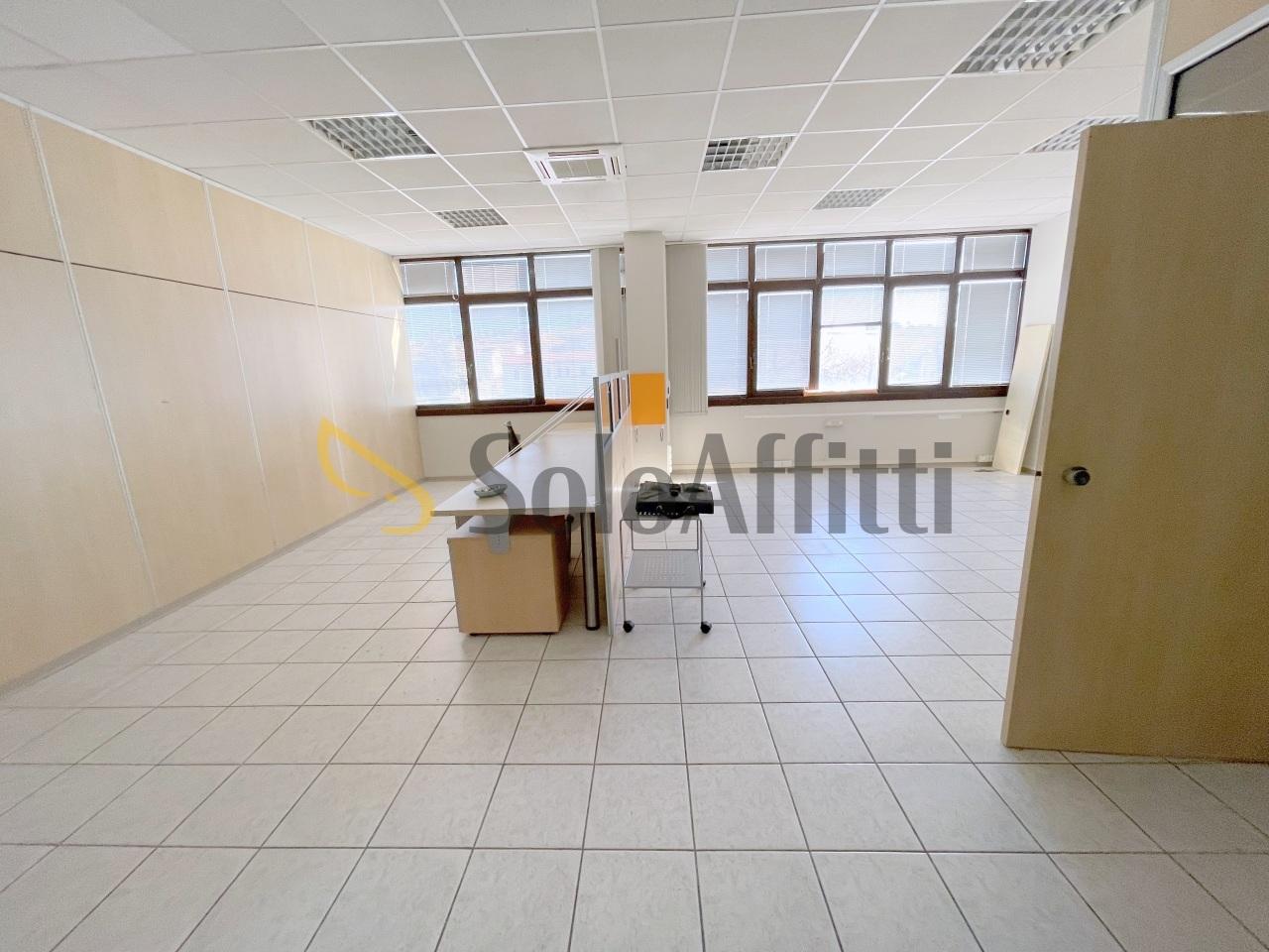 Affitto Multivani, Osimo foto