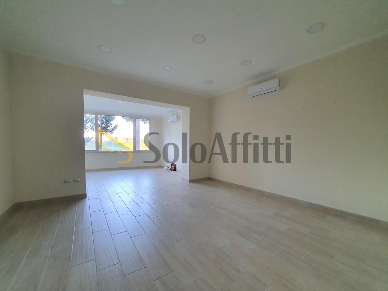 Affitto Quadrivani, Borgia Affitto Quadrivani, Borgia foto