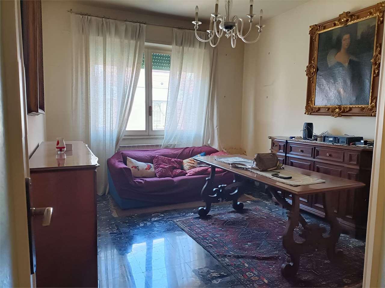 Vendita vendita, Lucca foto