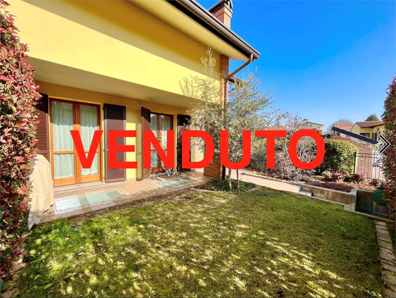 Vendita vendita, Casatenovo foto
