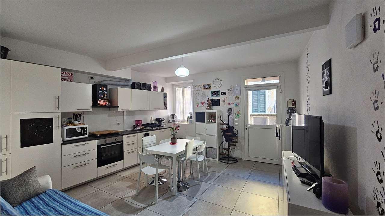 Vendita vendita, Fino Mornasco Vendita vendita, Fino Mornasco foto