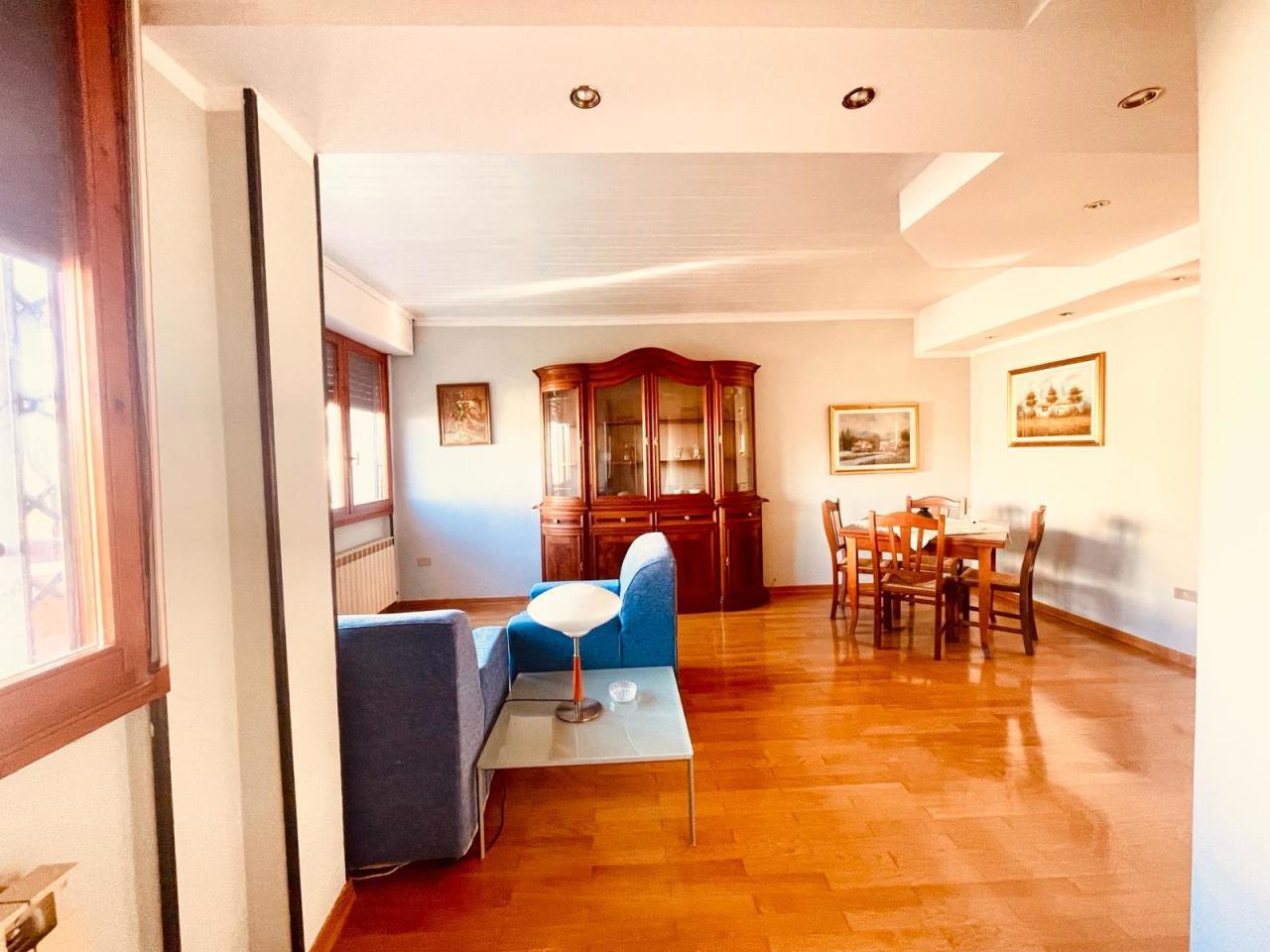 Vendita Quadrivani, Sarzana foto