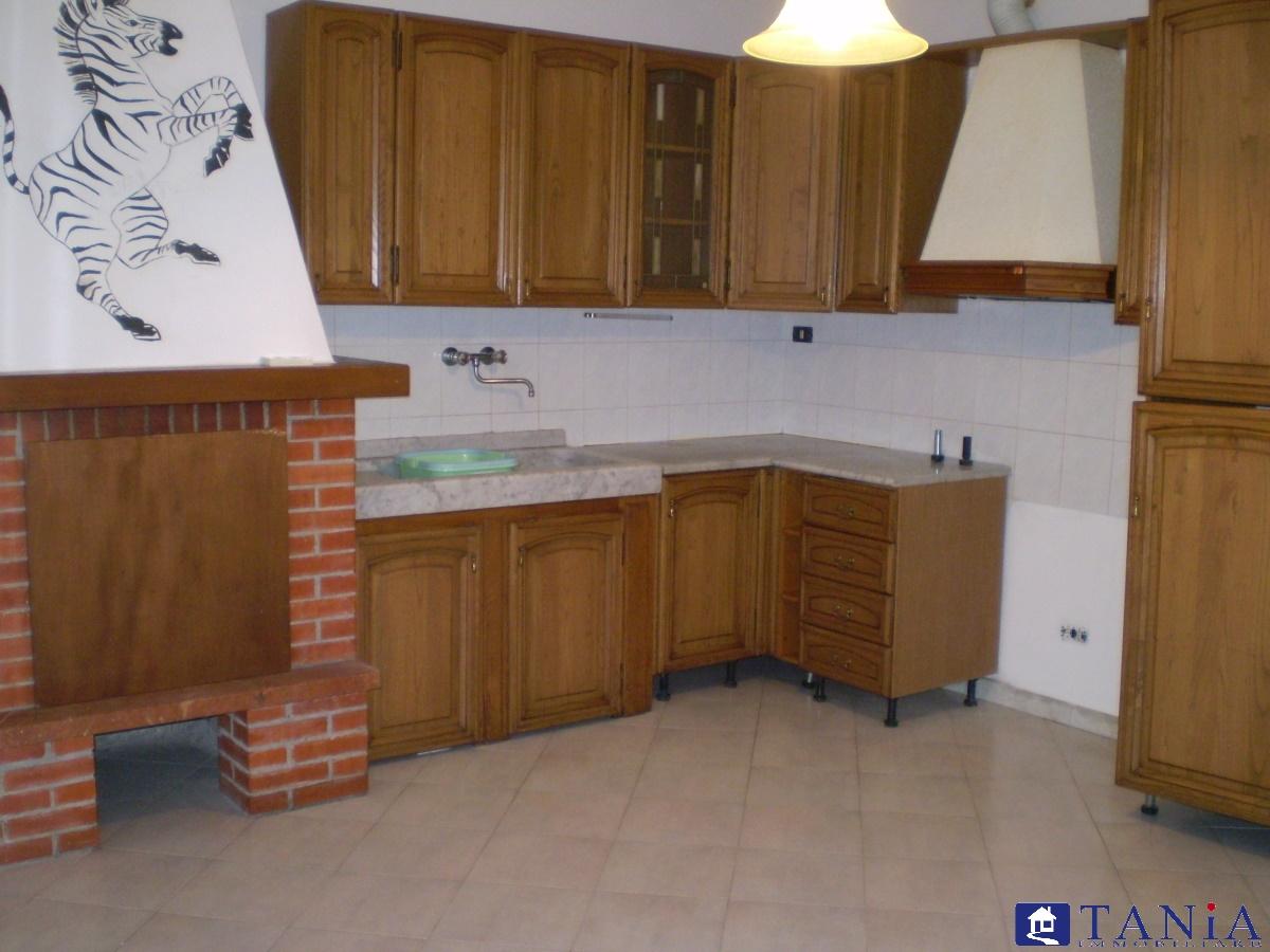 Vendita Quadrivani, Carrara foto