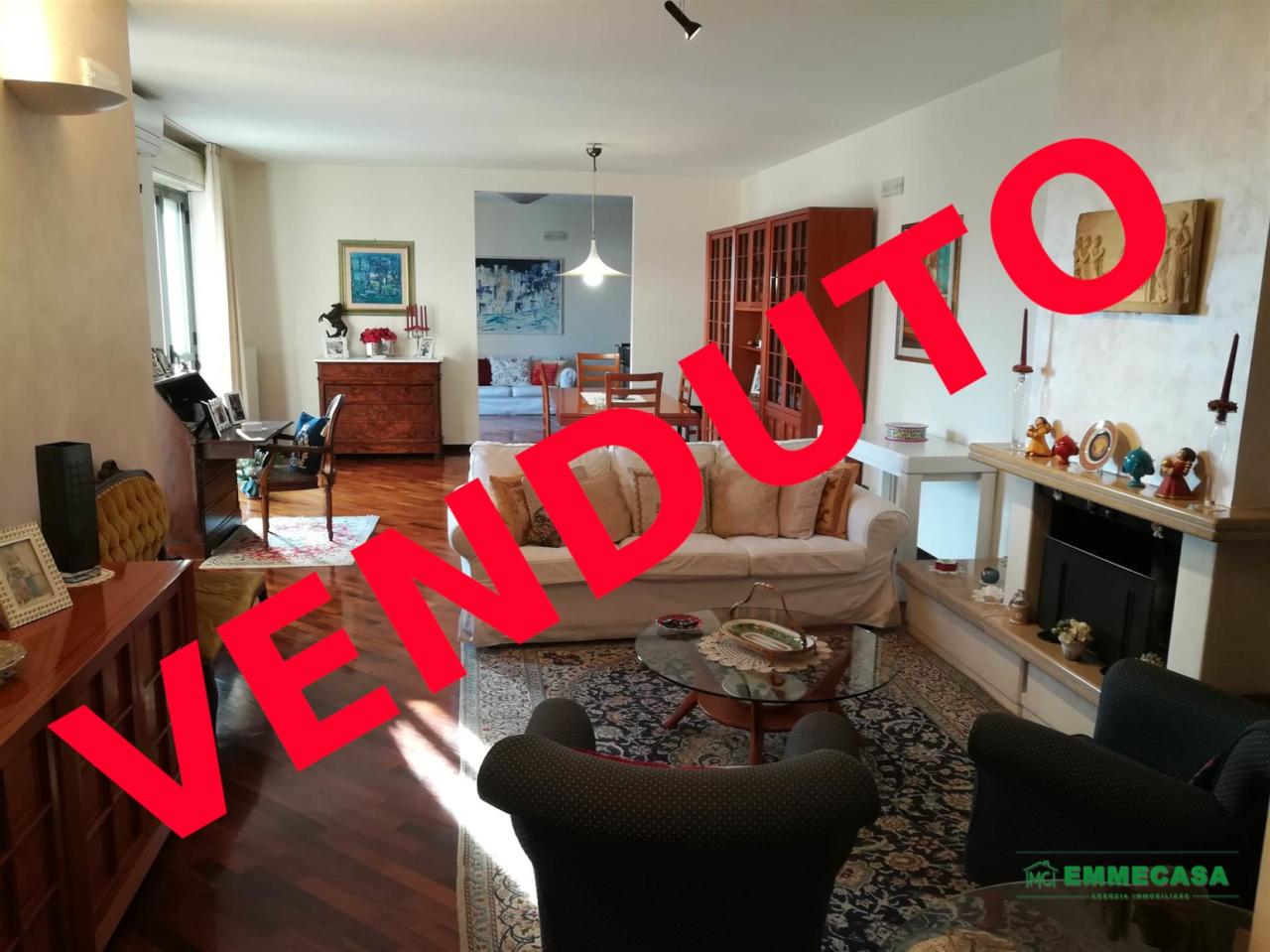 Vendita Quadrivani, Valenzano foto