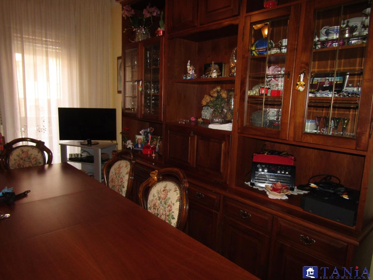 Vendita Esavani, Carrara foto