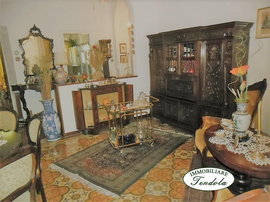 Vendita Esavani, Carrara Vendita Esavani, Carrara foto