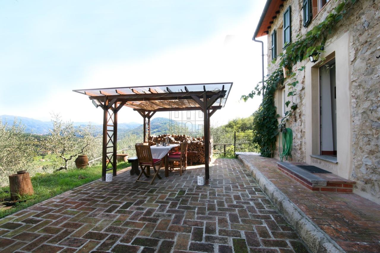 Vendita Multivani, Camaiore foto