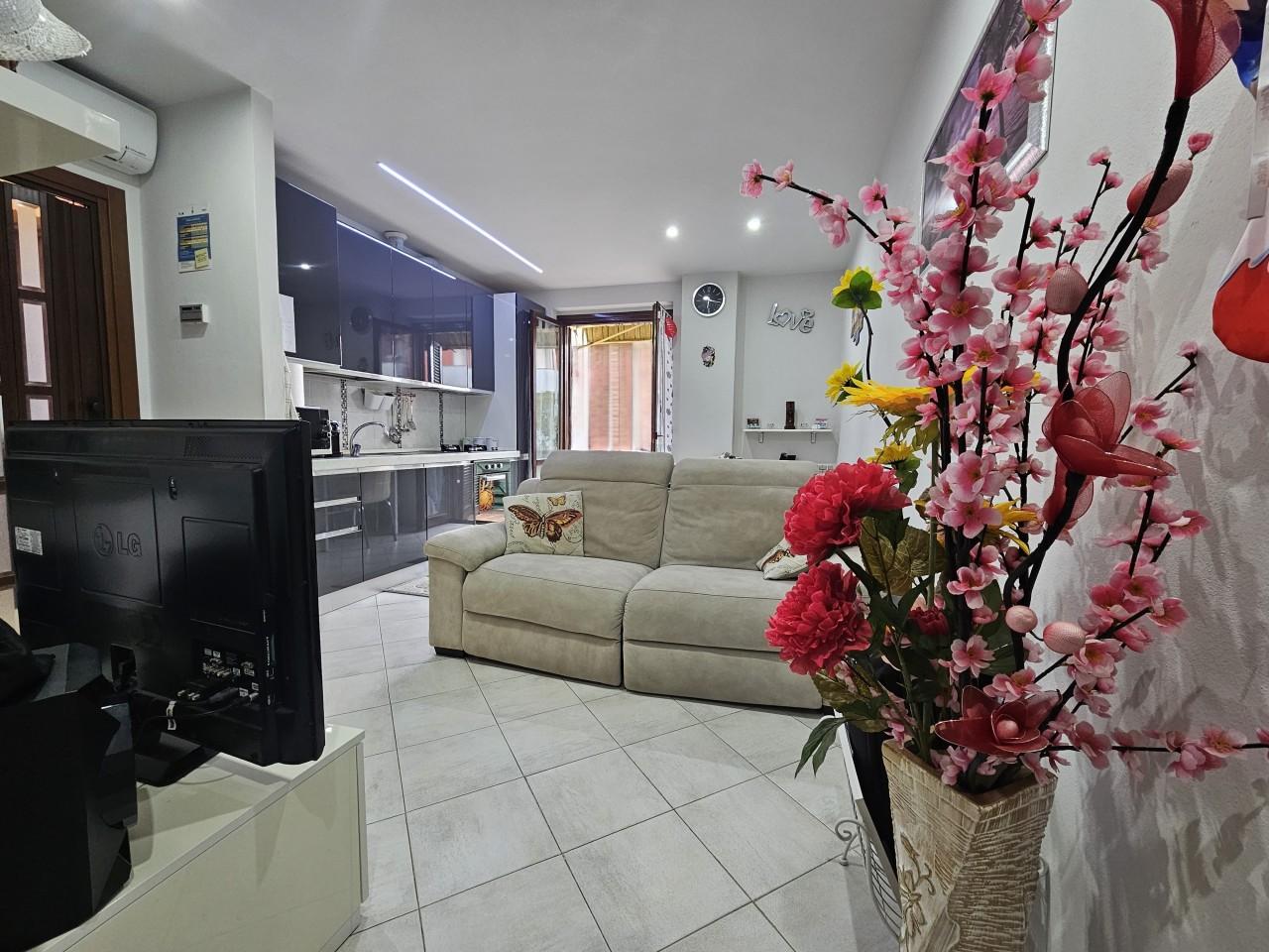 Vendita Bivani, Luni foto