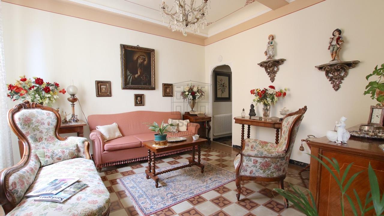 Vendita Quadrivani, Lucca foto