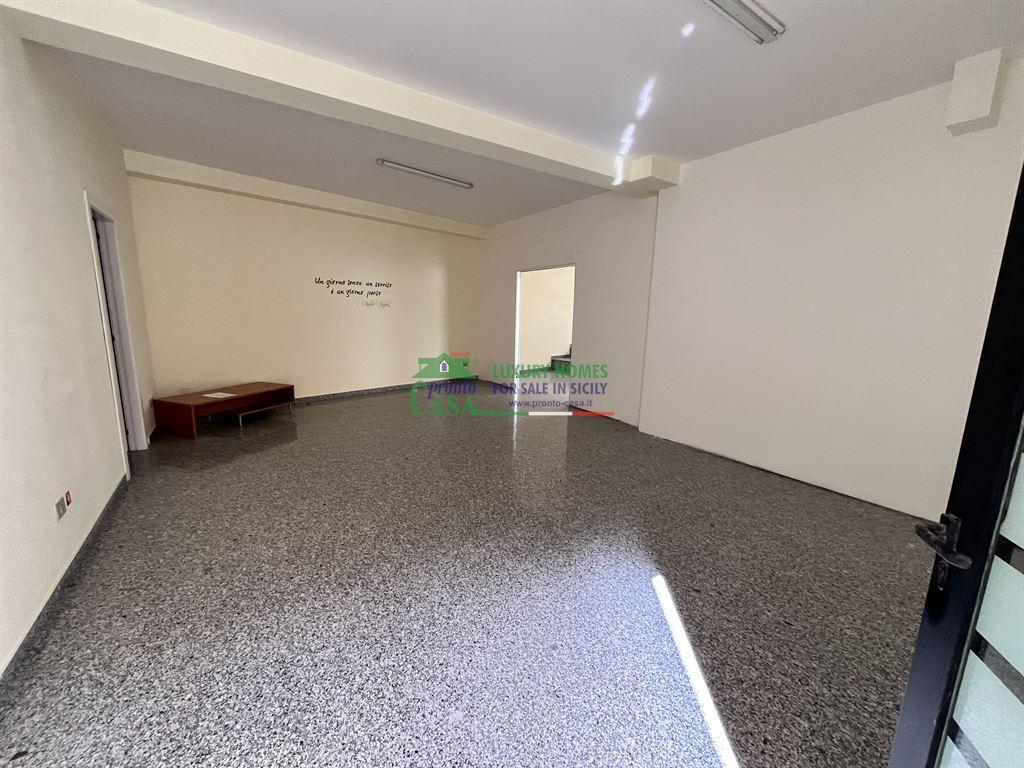 Vendita Immobile Commerciale, Comiso foto