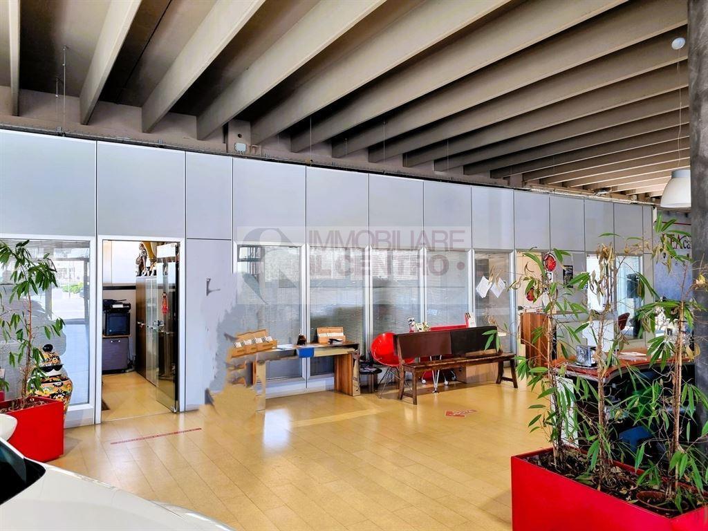 Affitto Immobile Commerciale, Sarzana Affitto Immobile Commerciale, Sarzana foto