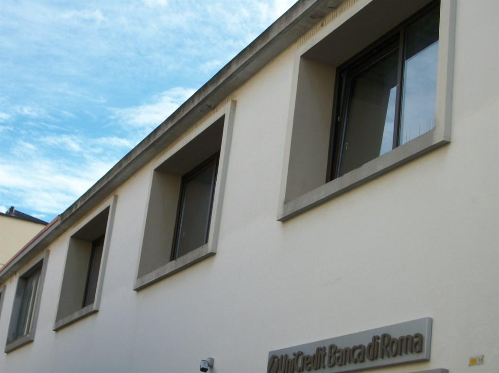 Vendita Immobile Commerciale, Carbonia foto