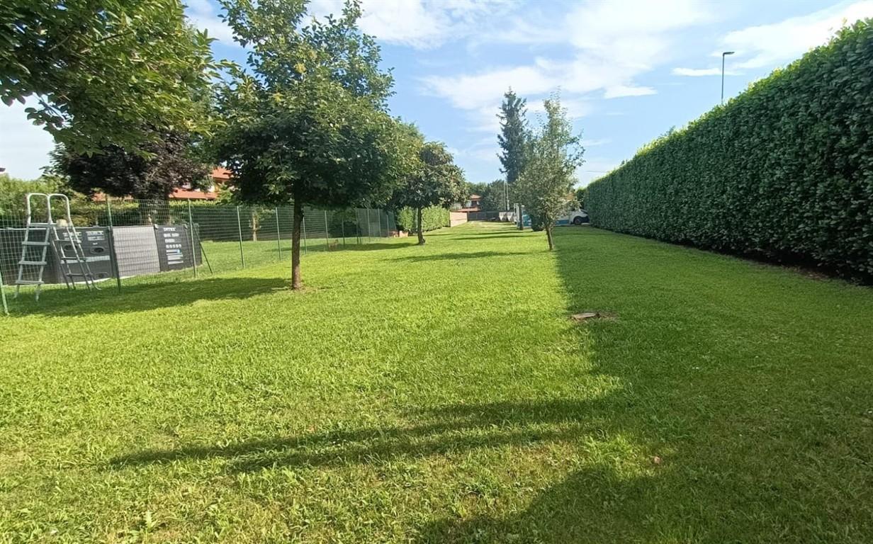 Vendita Terreno Commerciale, Vaprio d'Adda foto