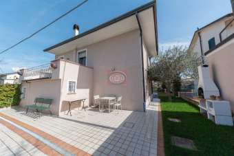 Vendita Villa bifamiliare, Cesena