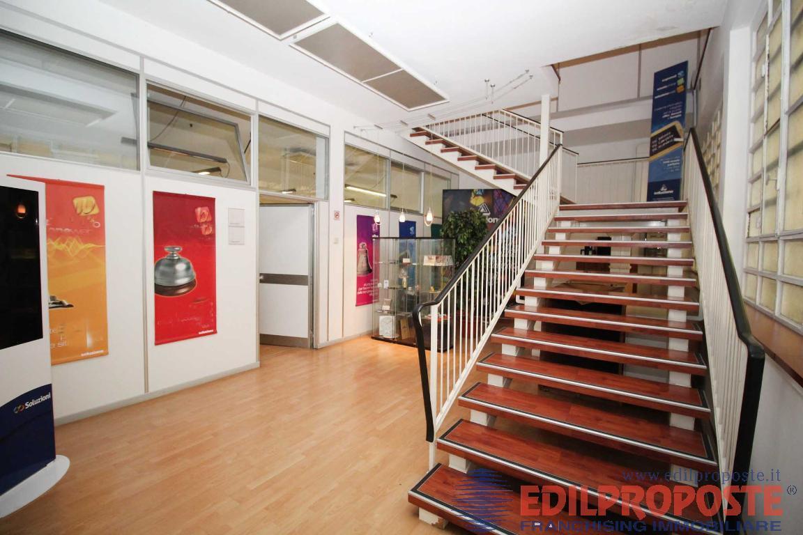 Vendita Capannone, Lazzate Vendita Capannone, Lazzate foto