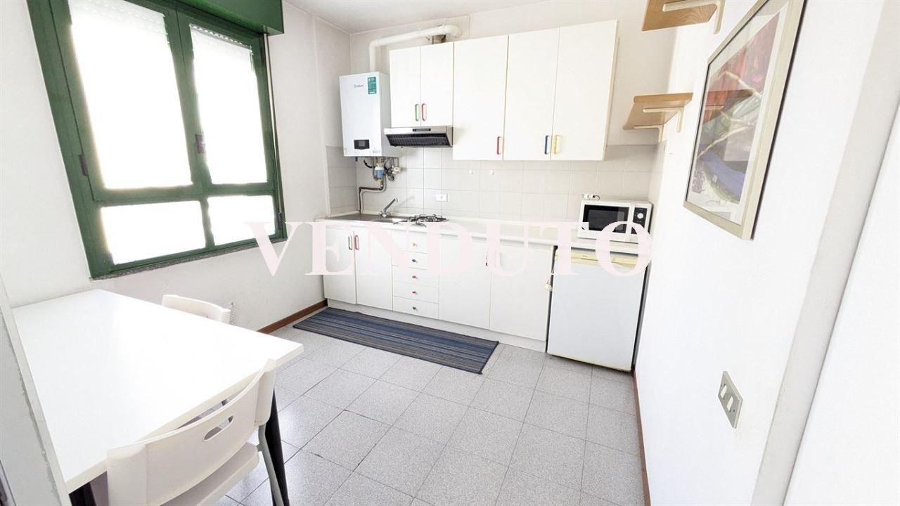Vendita Appartamento, Erba foto