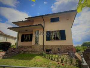 Vendita Villa, Asciano Vendita Villa, Asciano
