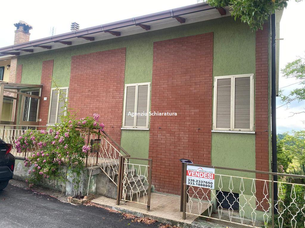 Vendita Casa Indipendente, Urbino foto