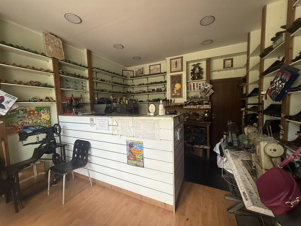 Vendita Negozio, Roma foto