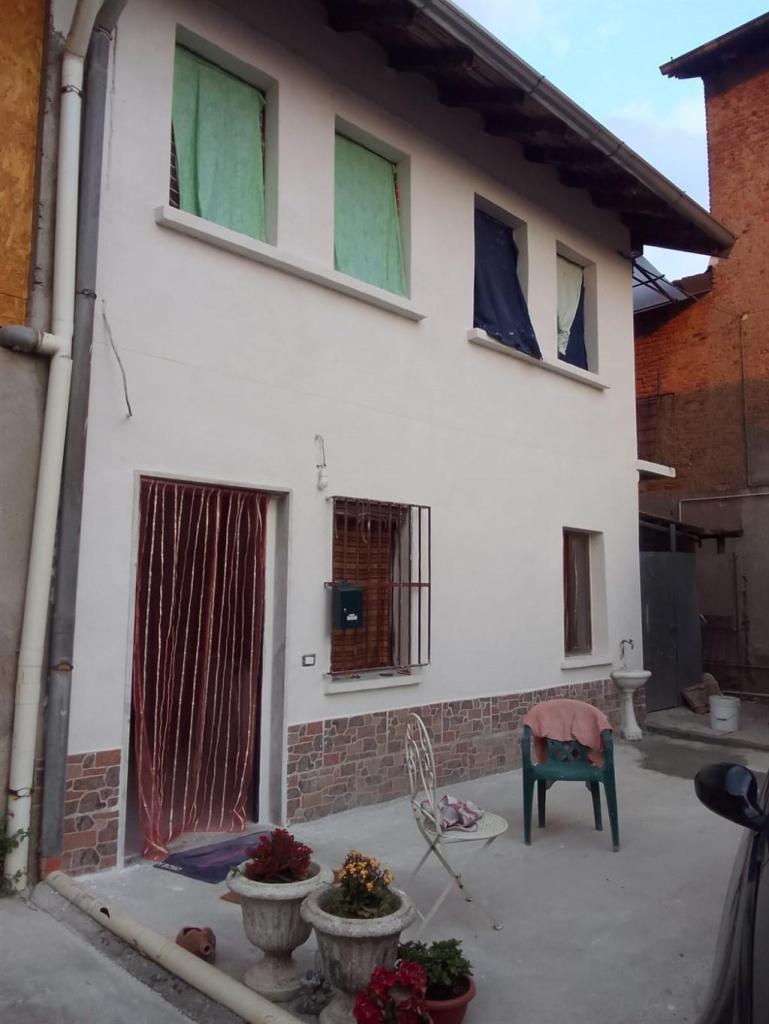 Vendita Casa Indipendente, Magnago foto