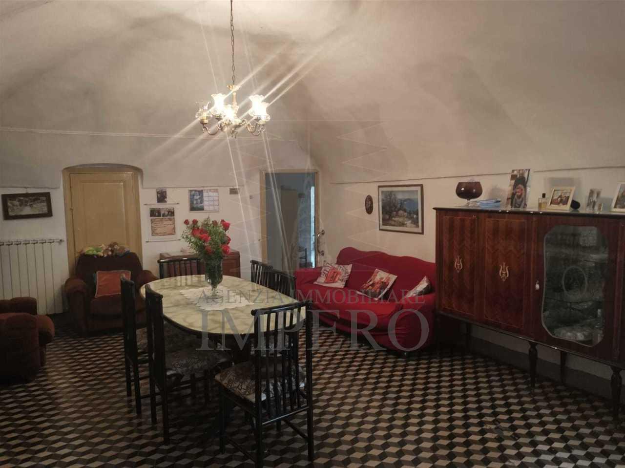 Vendita Pentavani, Isolabona foto